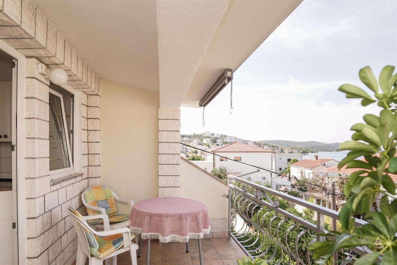 Apartments Mare トロギール 部屋 写真